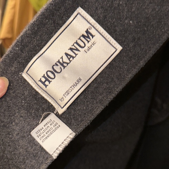 Dani Colby Hockanum Wool fabric cape - Picture 3 of 4